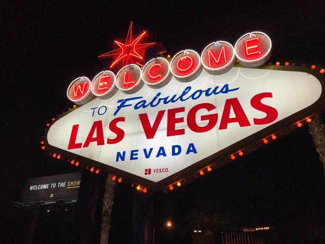 Welcome to Fabulous Las Vegas Nevada sign lights up against the night sky