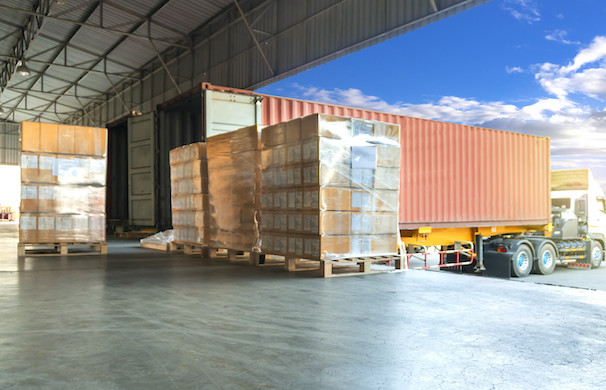 A warehouse for an expo, where you can get a wider delivery window if you know how to ship to a trade show advance warehouse