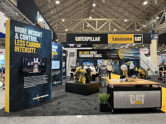 We demonstrate how to make your trade show booth stand out in this photo of an exhibit we made for Caterpillar.