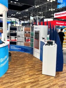 How to Make Your Trade Show Booth Stand Out » Cardinal Expo