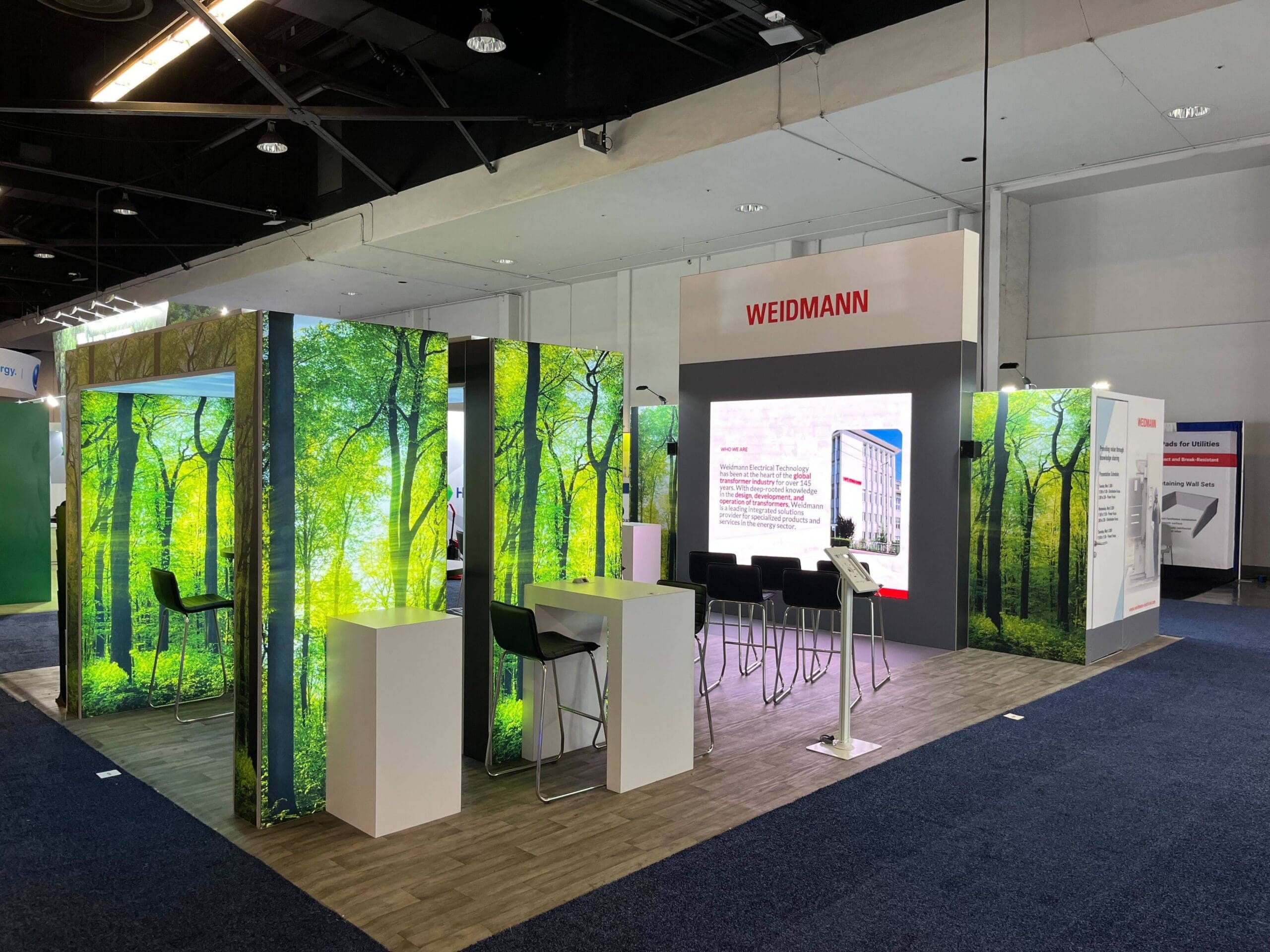 Cardinal Expo's client work shows what is an island booth